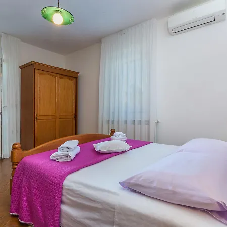 Lovely In Trgetari With Swimming Pool Villa *